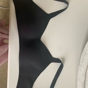lululemon black hold true bra